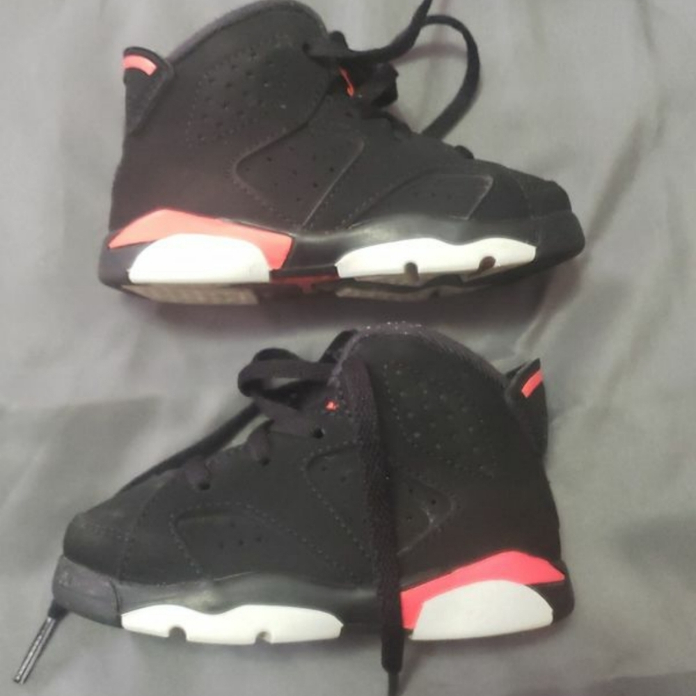 Toddler Jordan 6 Retro